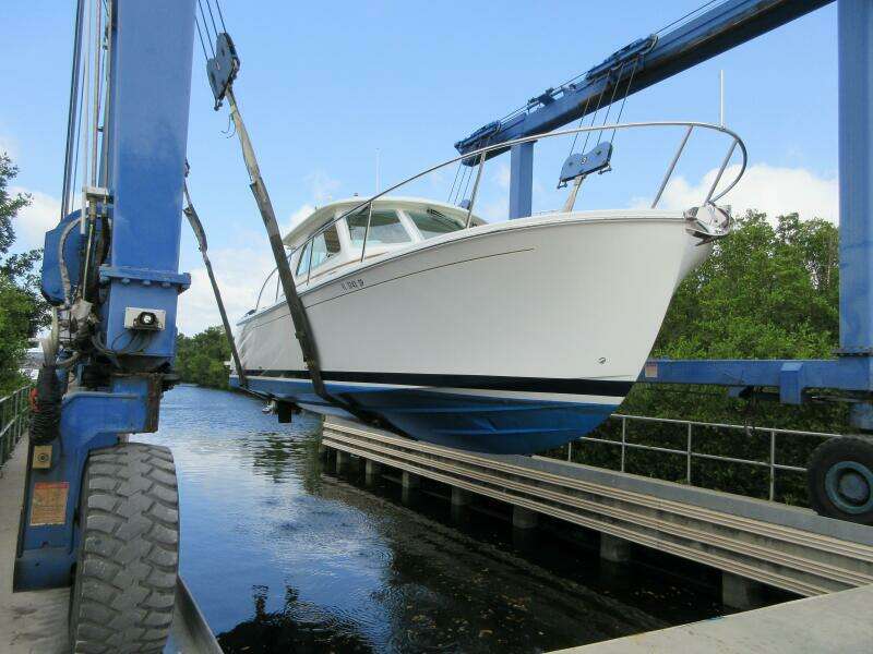 34ft Back Cove Yacht For Sale