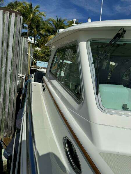 34ft Back Cove Yacht For Sale