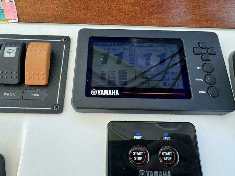 34ft Back Cove Yacht For Sale