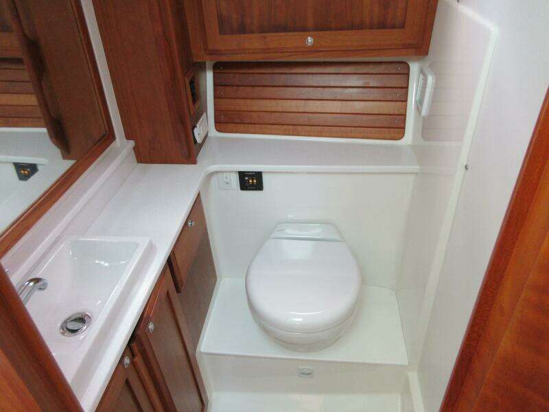 34ft Back Cove Yacht For Sale