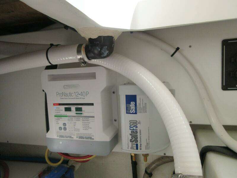 34ft Back Cove Yacht For Sale