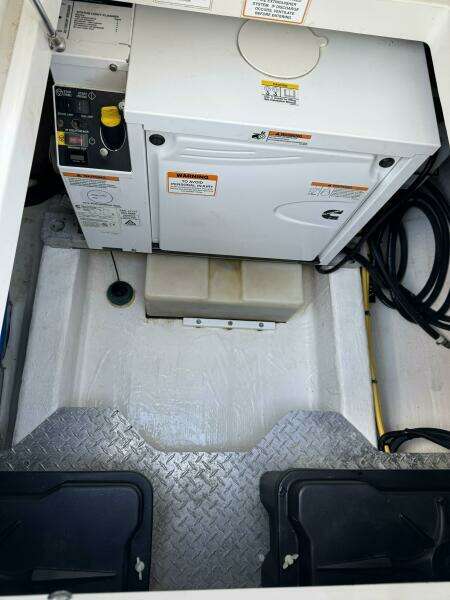 34ft Back Cove Yacht For Sale