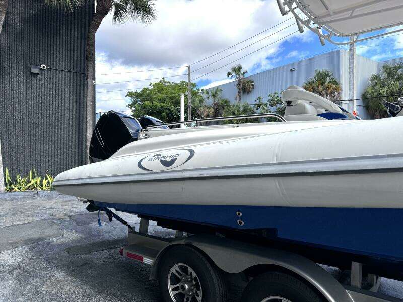 33ft Airship Yacht For Sale