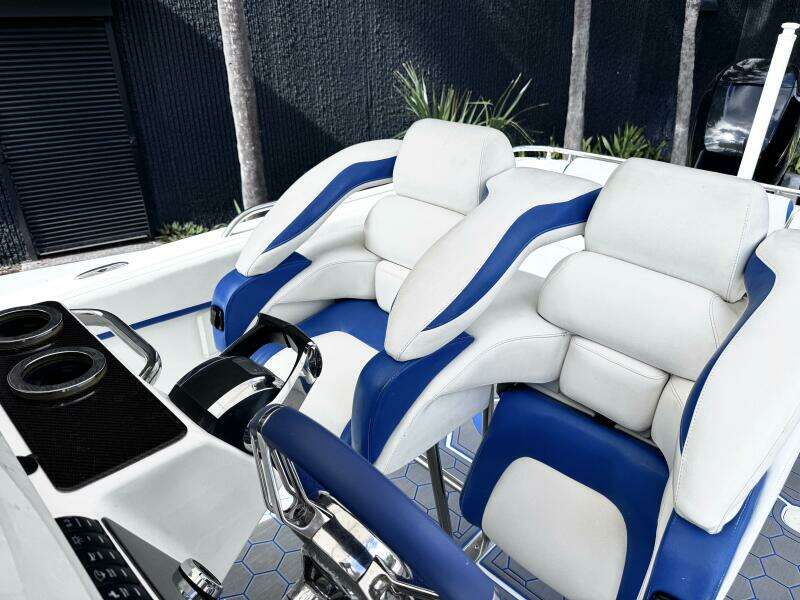 33ft Airship Yacht For Sale