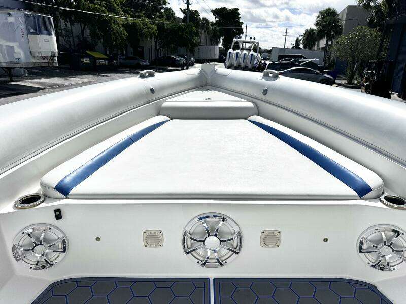 33ft Airship Yacht For Sale