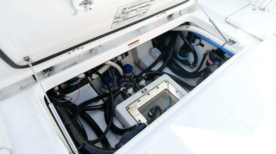 TOKYO COWBOY 33ft Blackfin Yacht For Sale