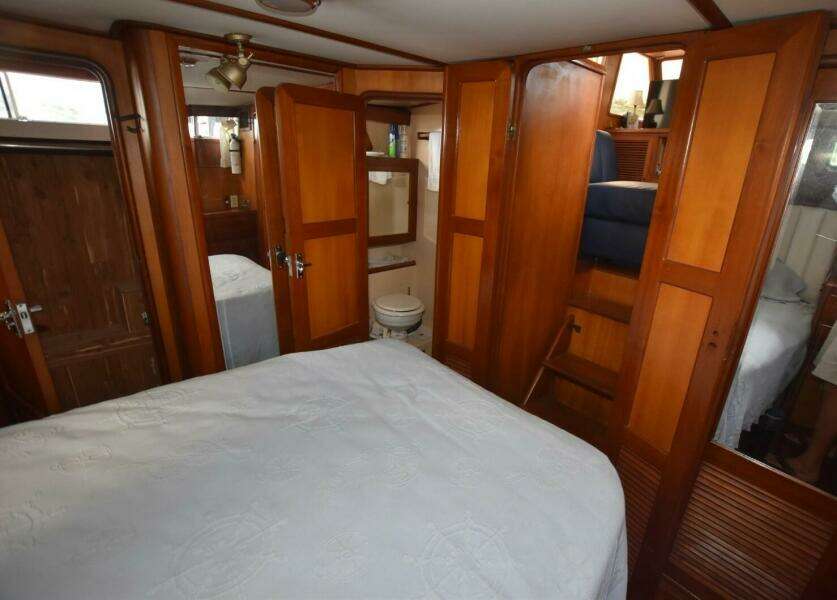 E2RT 38ft Hartman Palmer Yacht For Sale