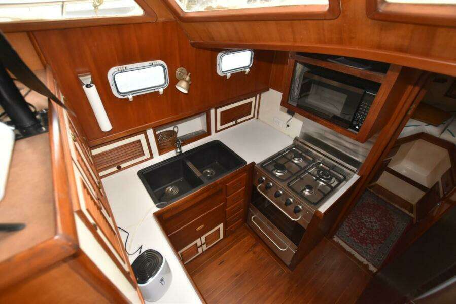 E2RT 38ft Hartman Palmer Yacht For Sale