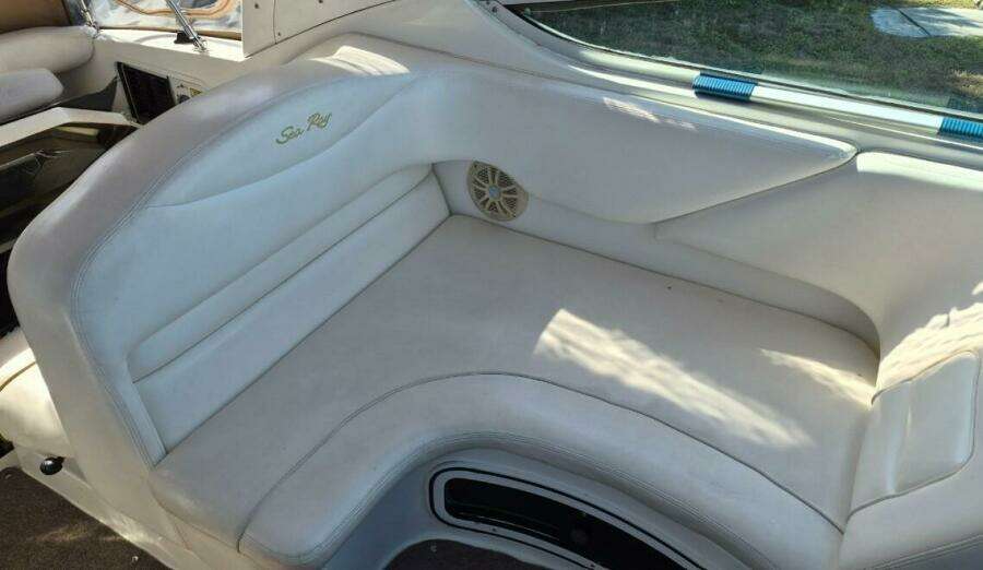 31ft Sea Ray Yacht For Sale