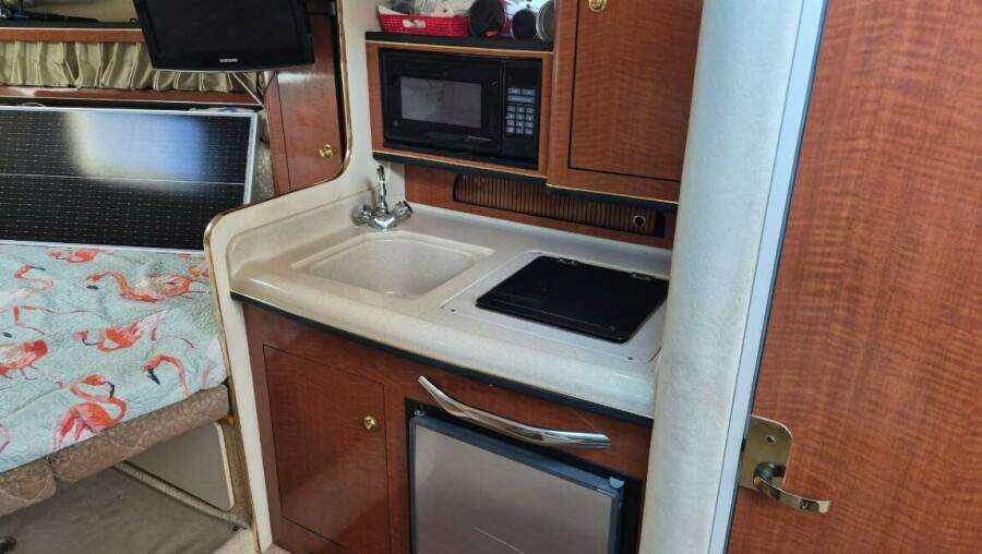 31ft Sea Ray Yacht For Sale