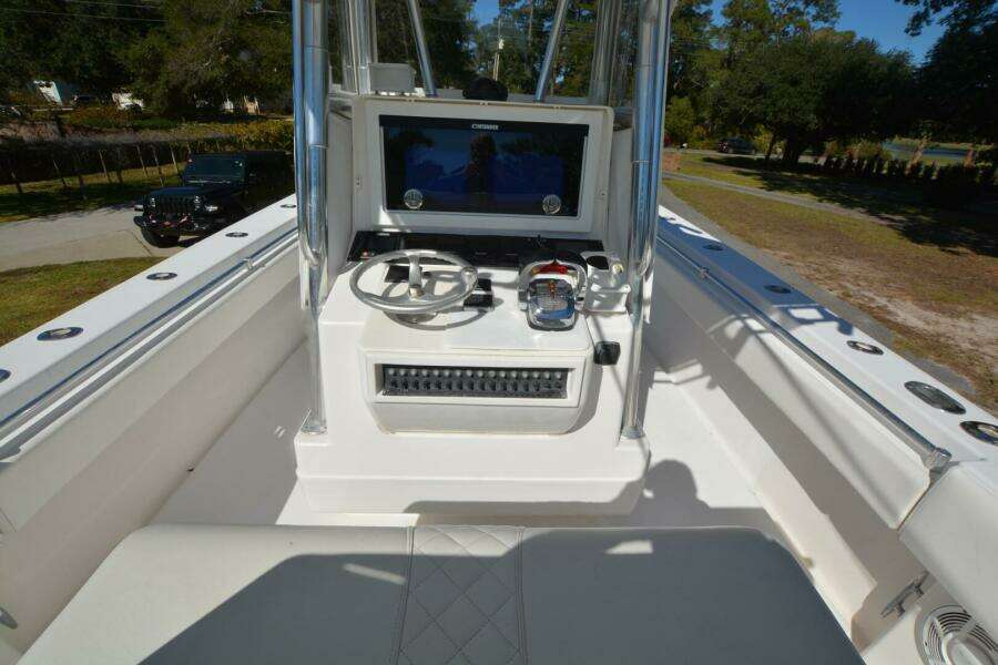 Hot Hooks 33ft Contender Yacht For Sale
