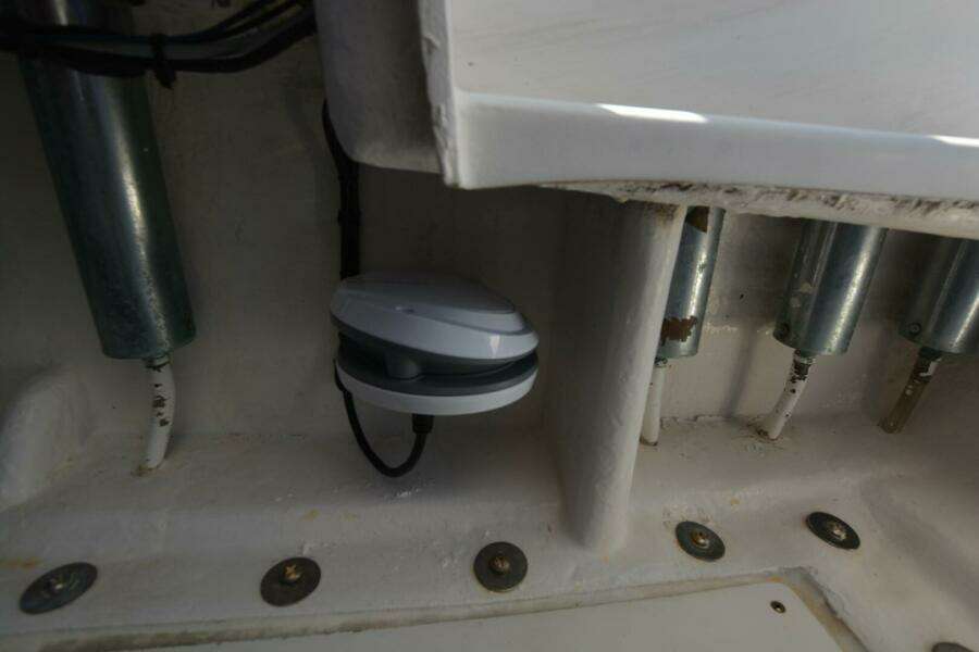 Hot Hooks 33ft Contender Yacht For Sale