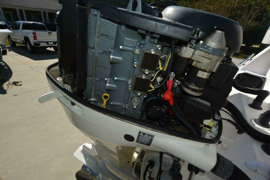 Hot Hooks 33ft Contender Yacht For Sale