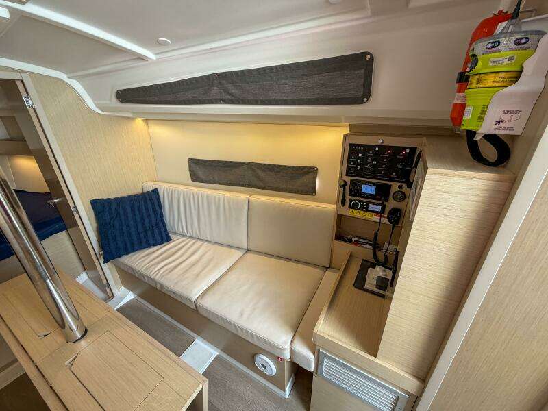 30ft Beneteau Yacht For Sale