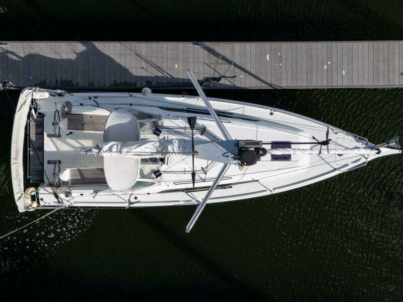 30ft Beneteau Yacht For Sale