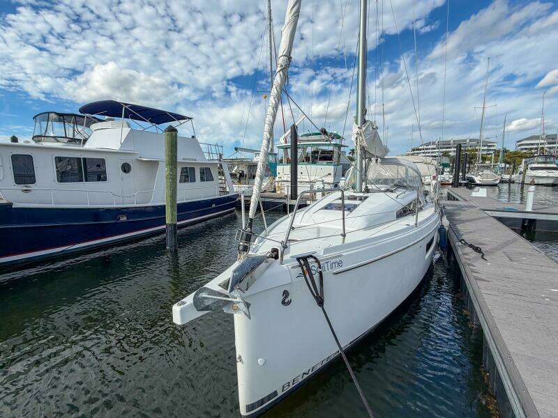 30ft Beneteau Yacht For Sale