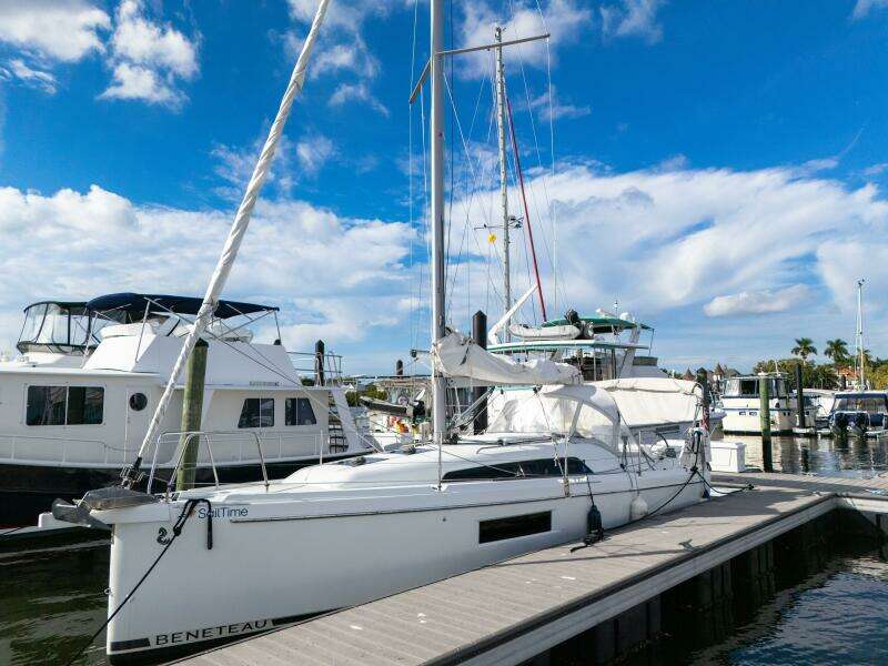 30ft Beneteau Yacht For Sale