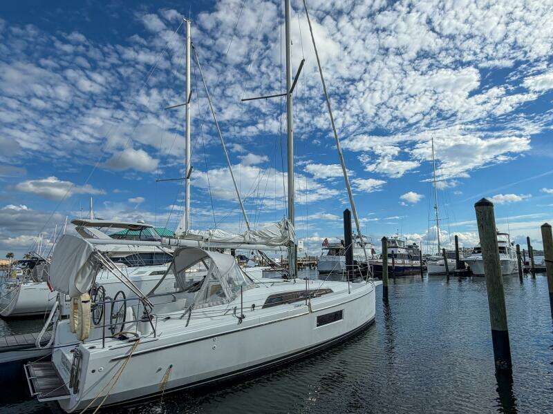 30ft Beneteau Yacht For Sale