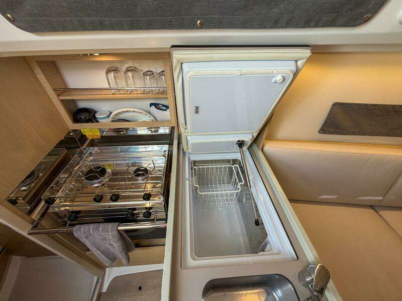 30ft Beneteau Yacht For Sale