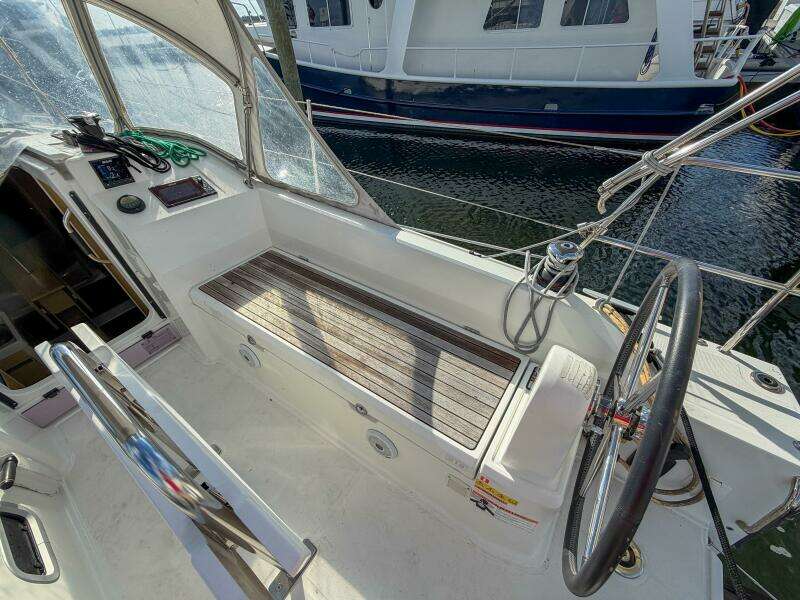 30ft Beneteau Yacht For Sale