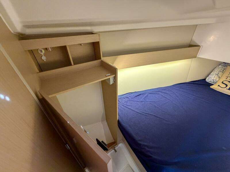 30ft Beneteau Yacht For Sale