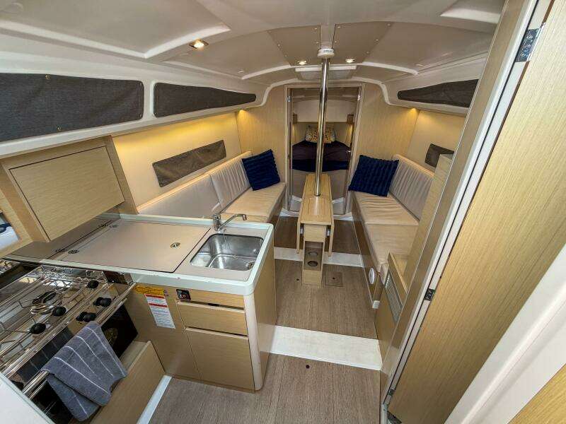 30ft Beneteau Yacht For Sale