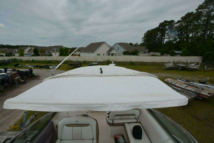 Mountaineer Mayhem 33ft Regal Yacht For Sale