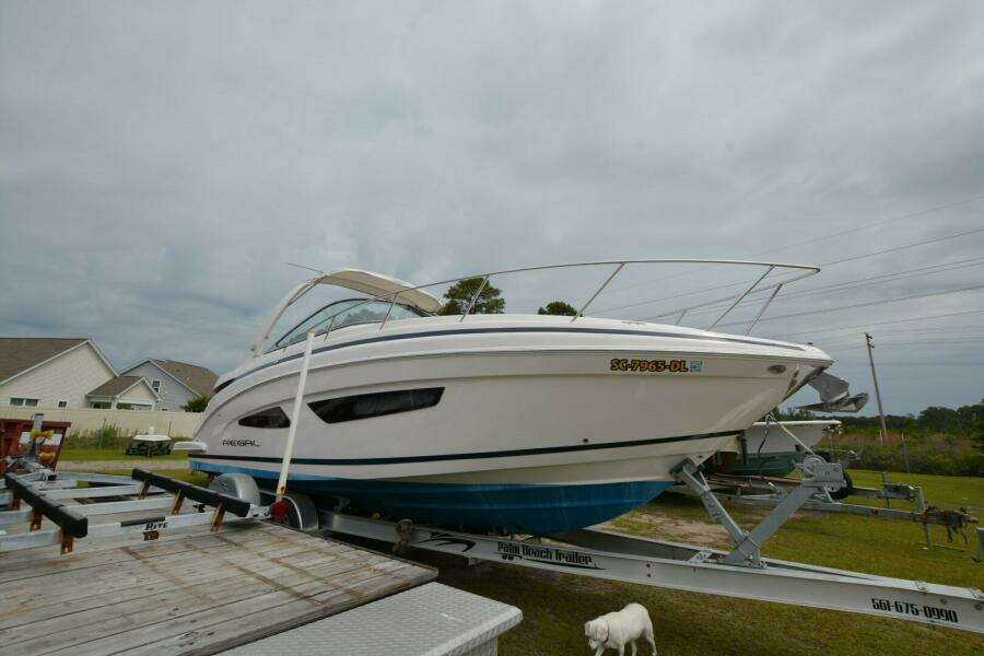 Mountaineer Mayhem 33ft Regal Yacht For Sale