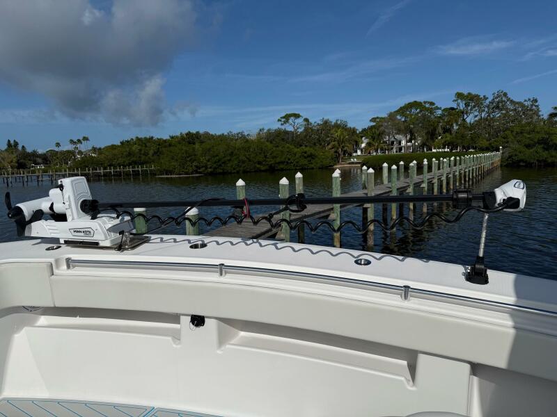 36' 2021 Invincible 36