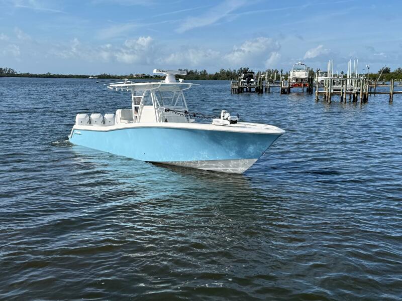 36' 2021 Invincible 36