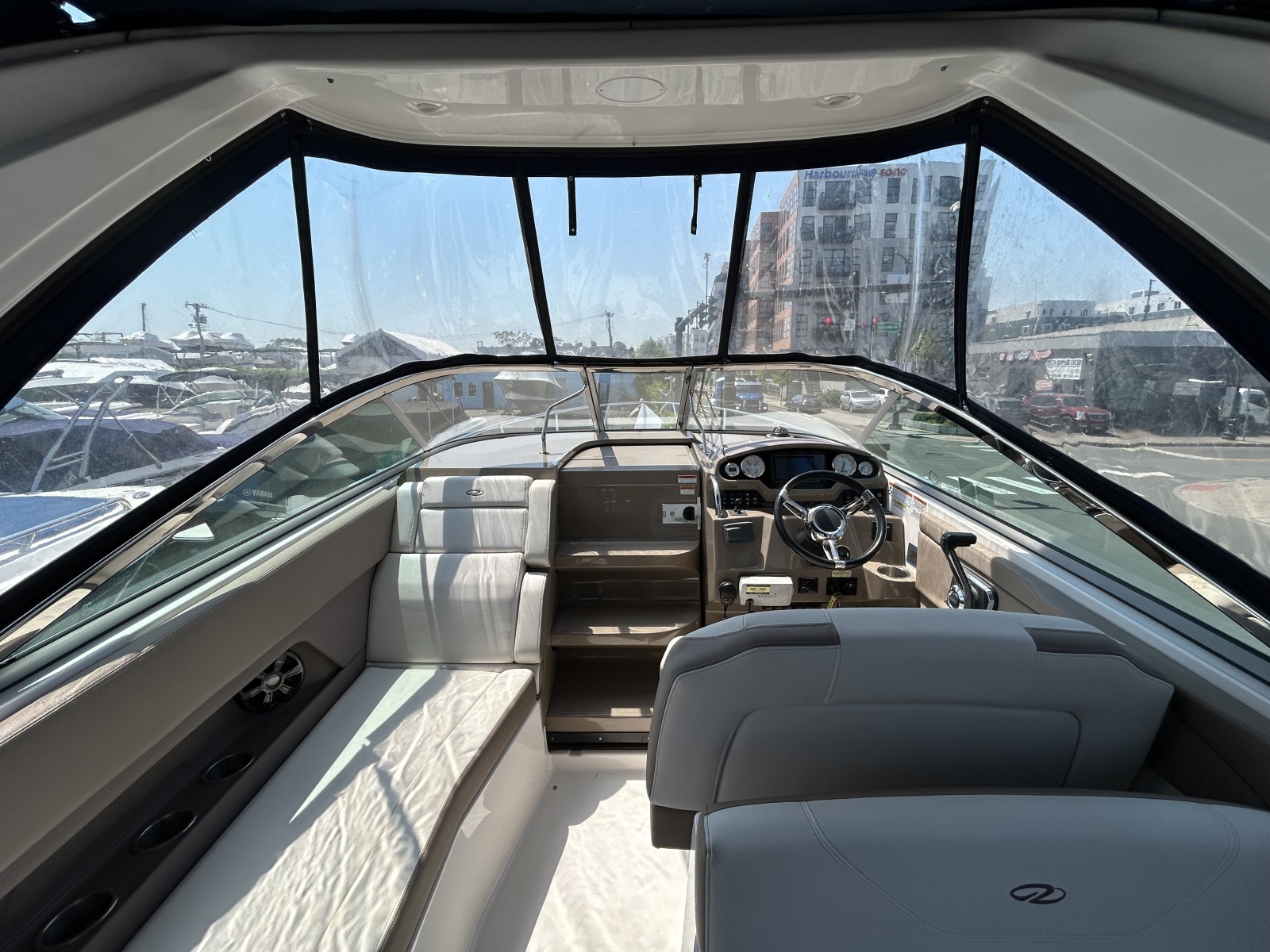 28ft Regal Yacht For Sale