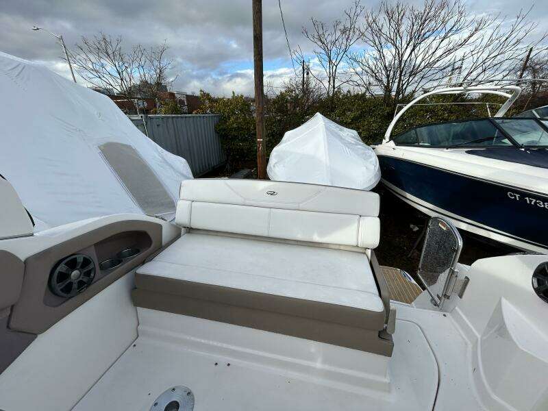 28ft Regal Yacht For Sale