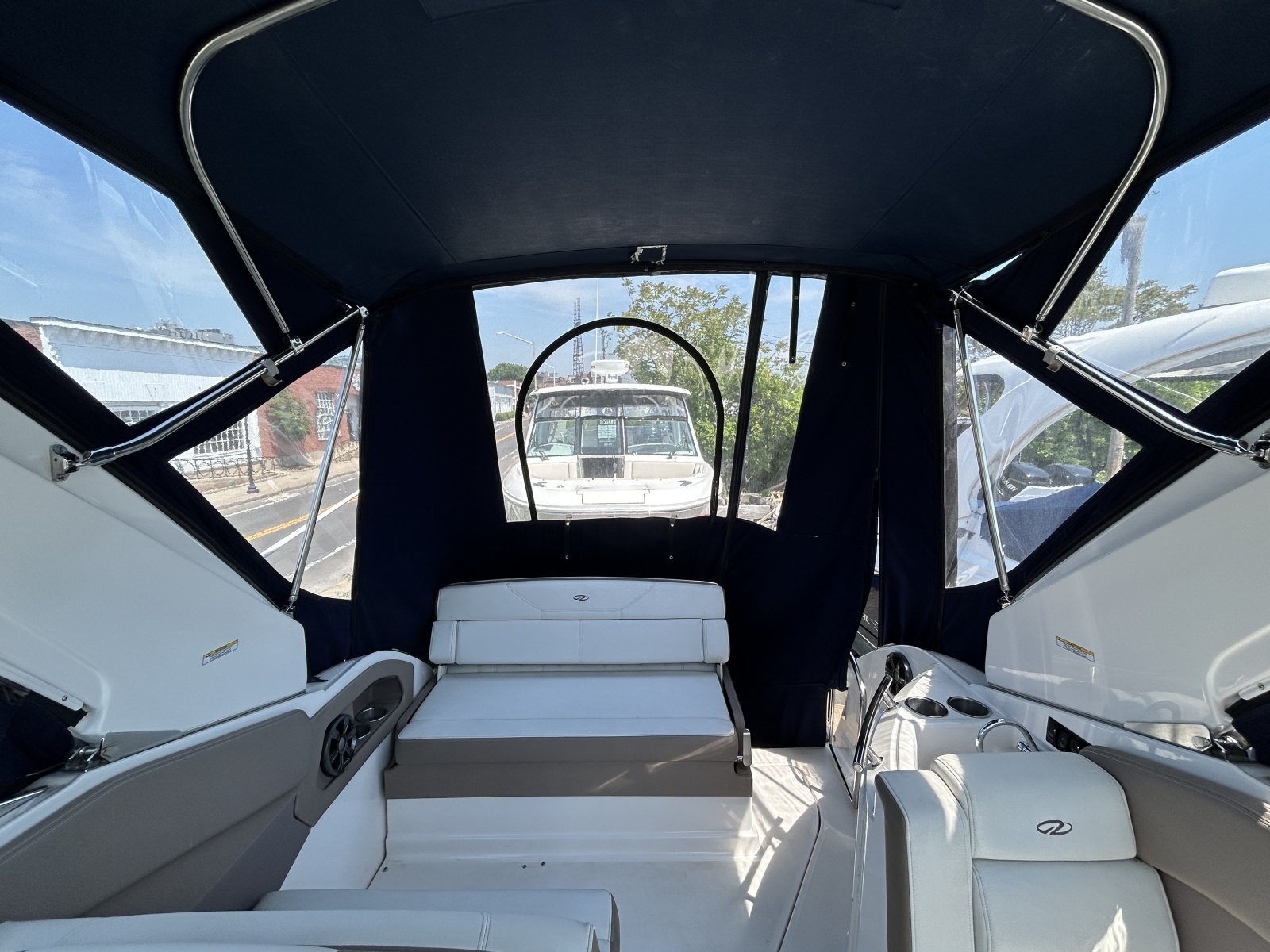 28ft Regal Yacht For Sale