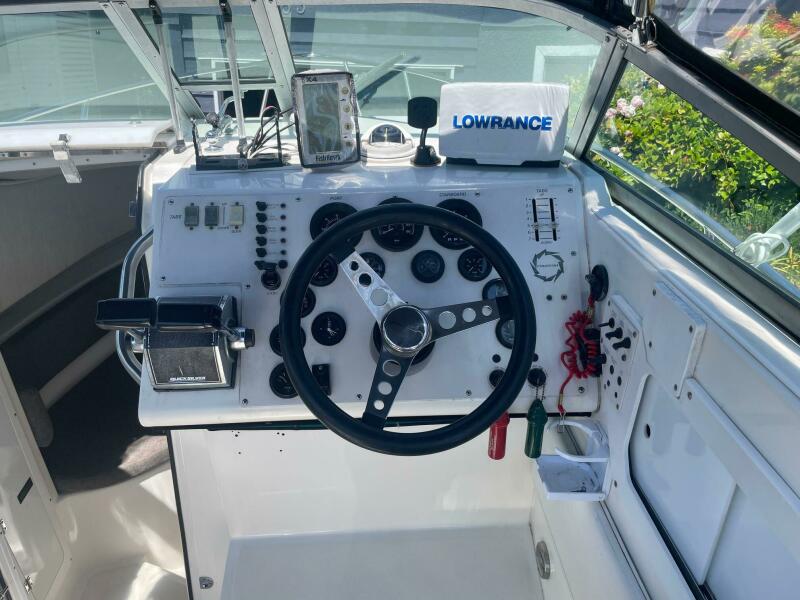 29' 1998 Fountain Sport Fish Cruiser 29SFC