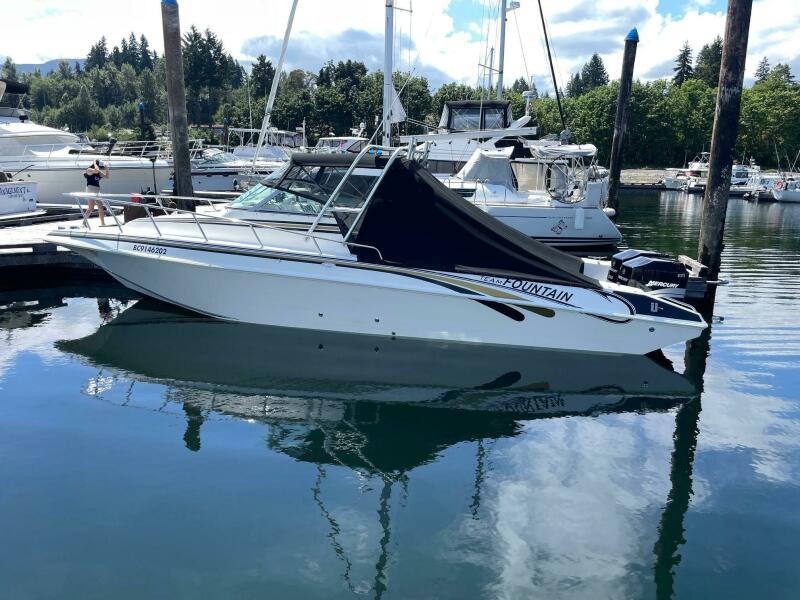 29' 1998 Fountain Sport Fish Cruiser 29SFC