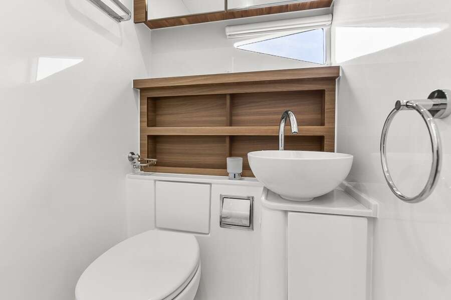 54ft Aquila Yacht For Sale