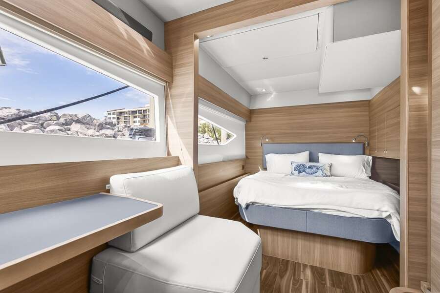 54ft Aquila Yacht For Sale