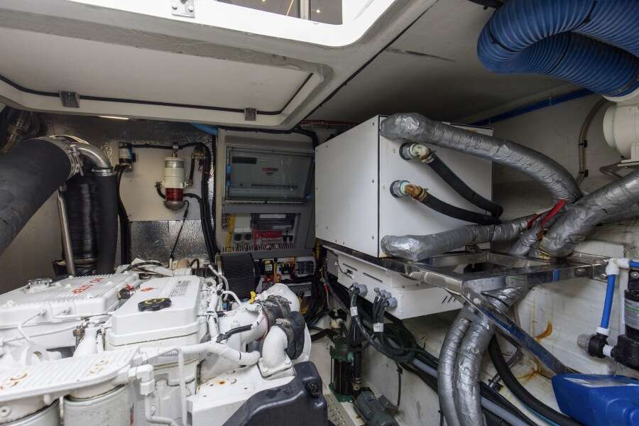 54ft Aquila Yacht For Sale