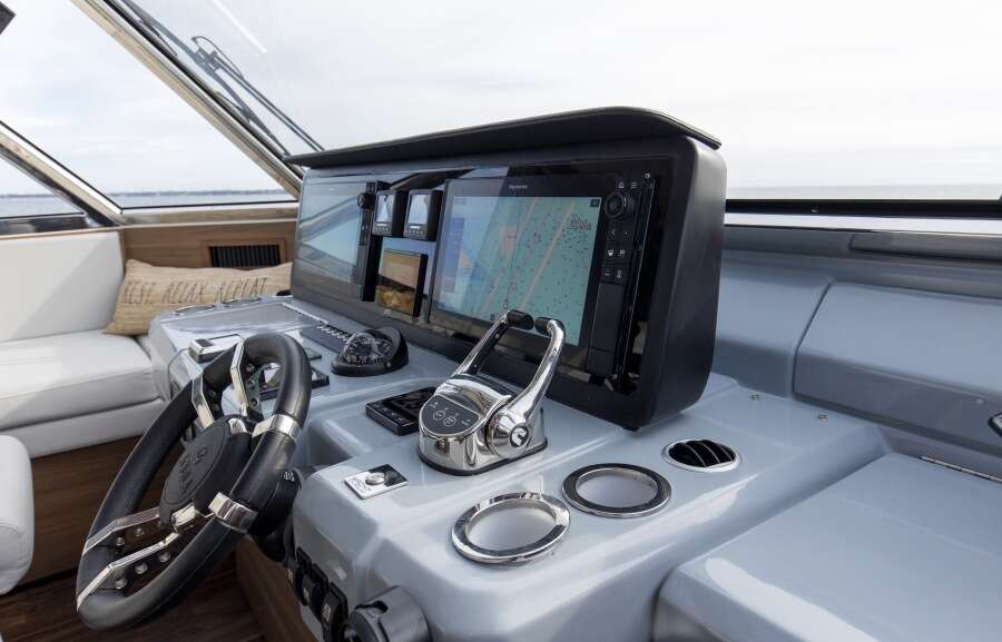 54ft Aquila Yacht For Sale