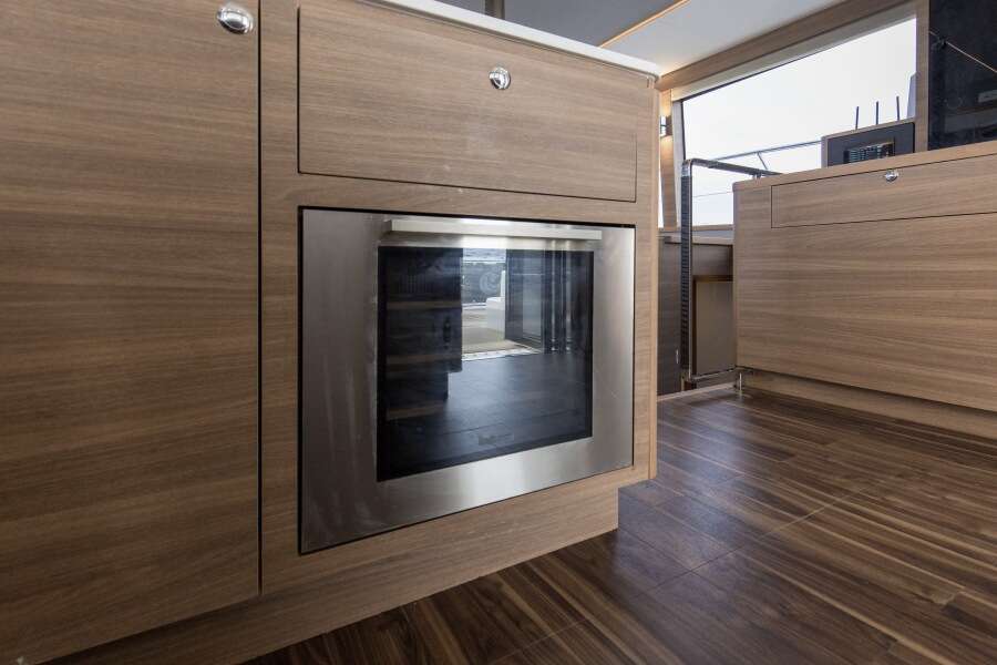 54ft Aquila Yacht For Sale