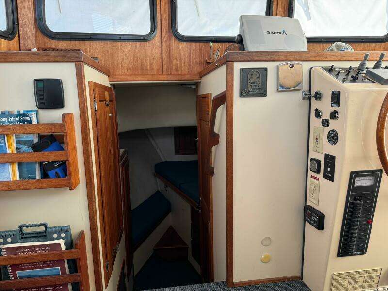 MISS VERMONT 32ft Nordic Tugs Yacht For Sale