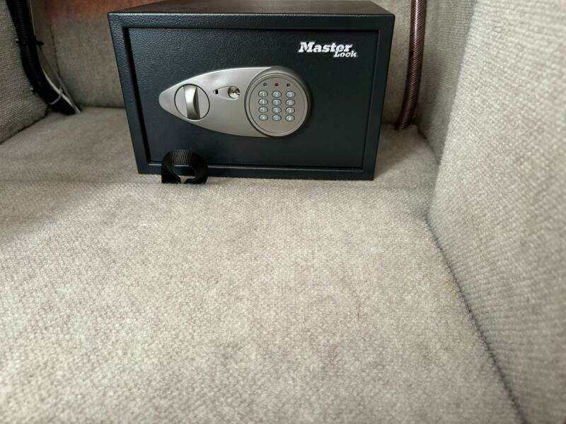 MISS VERMONT 32ft Nordic Tugs Yacht For Sale