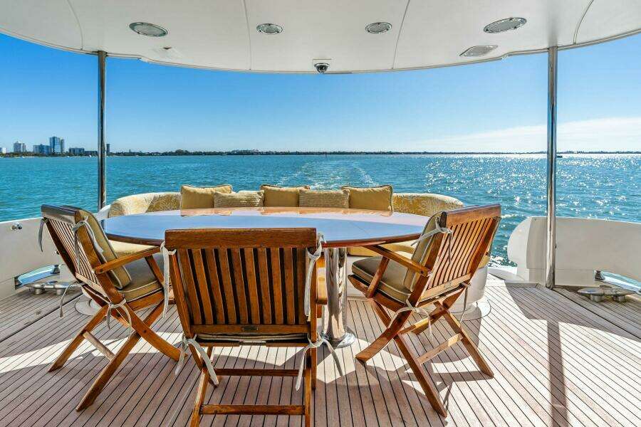 2005 Lazzara Yachts 80 'Summerwind' - Cockpit