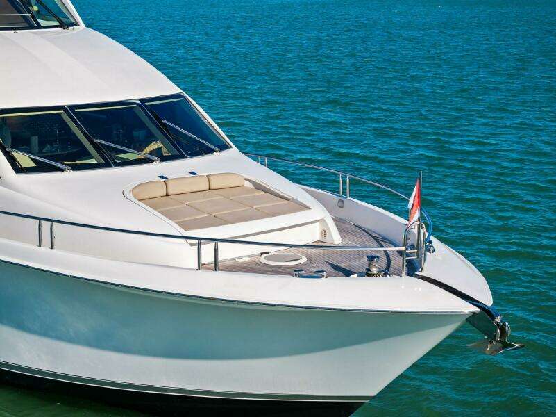 2005 Lazzara Yachts 80 'Summerwind' - Profile Bow