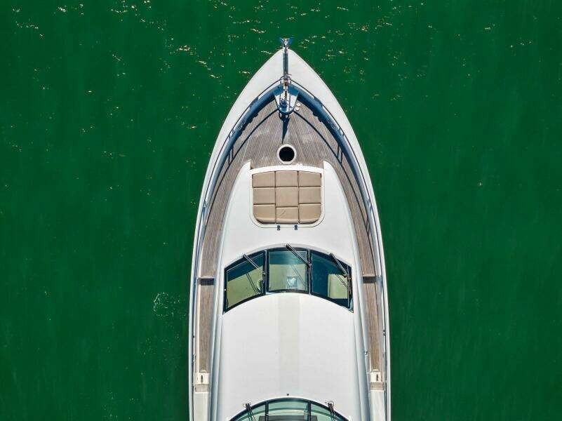 2005 Lazzara Yachts 80 'Summerwind' - Profile Aerial