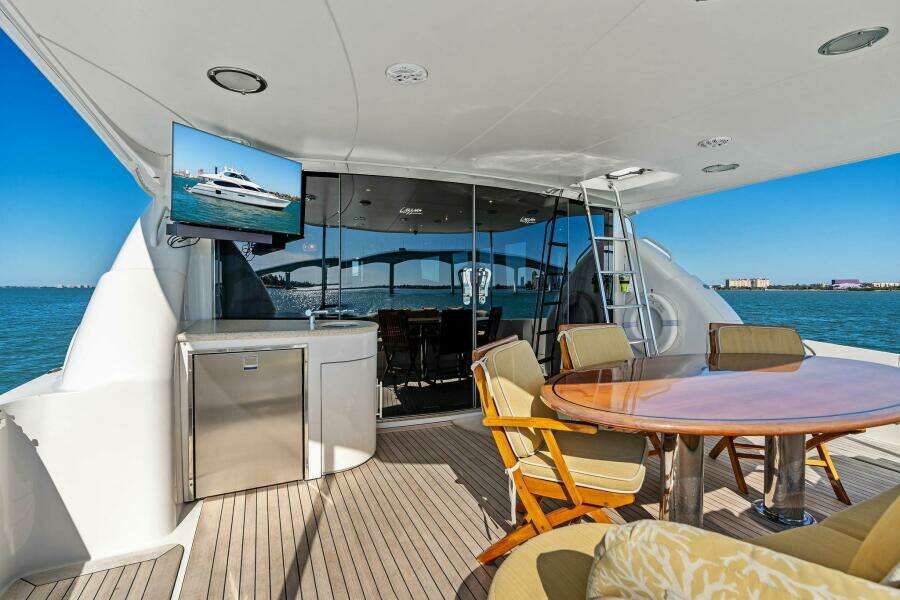 2005 Lazzara Yachts 80 'Summerwind' - Cockpit