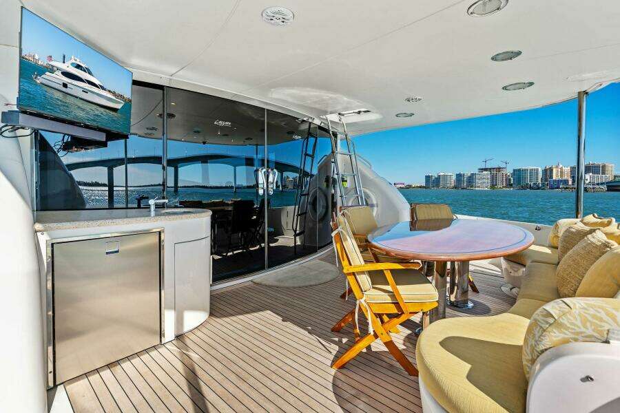 2005 Lazzara Yachts 80 'Summerwind' - Cockpit