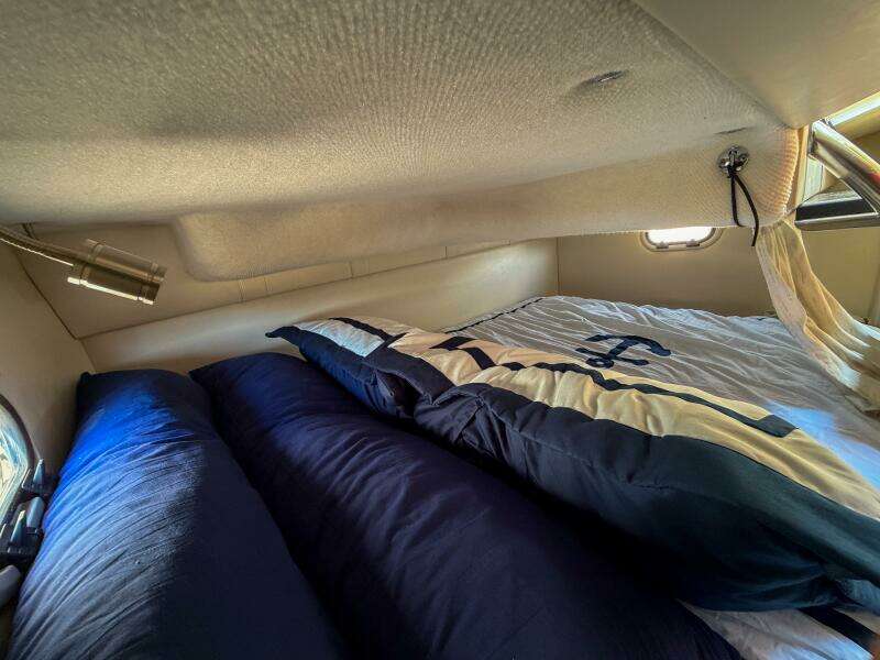 27ft Regal Yacht For Sale