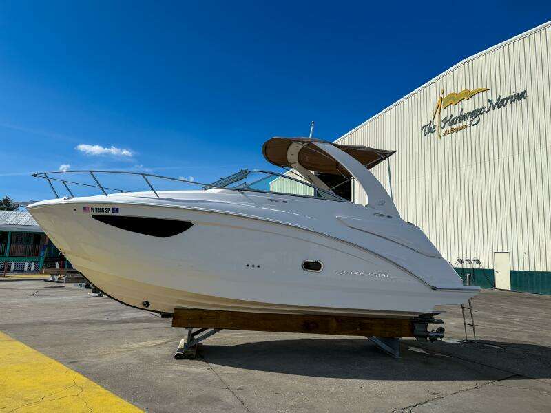 27ft Regal Yacht For Sale