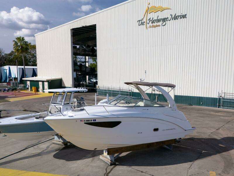 27ft Regal Yacht For Sale